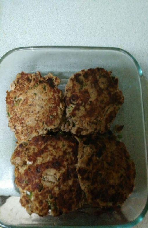 Tasty salmon patties