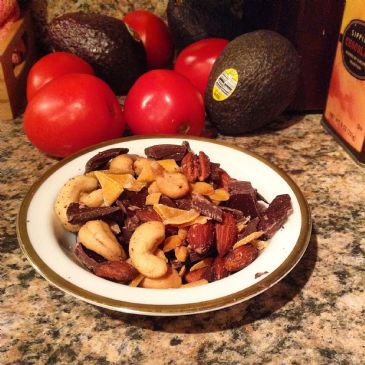 mixed nuts fruit and dark chocolate (325 g total)