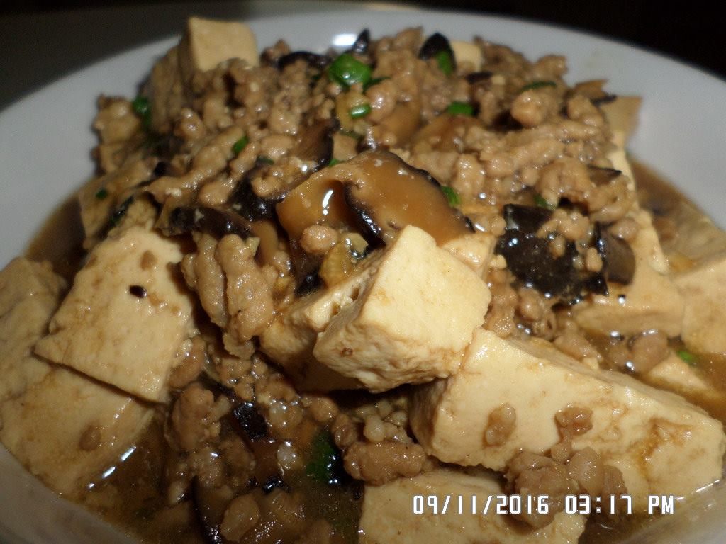 Braised Firm Tofu with Mushrooms