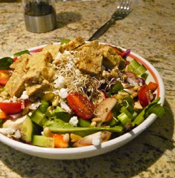 Tempeh, Sprouts and Veggie Supreme Salad