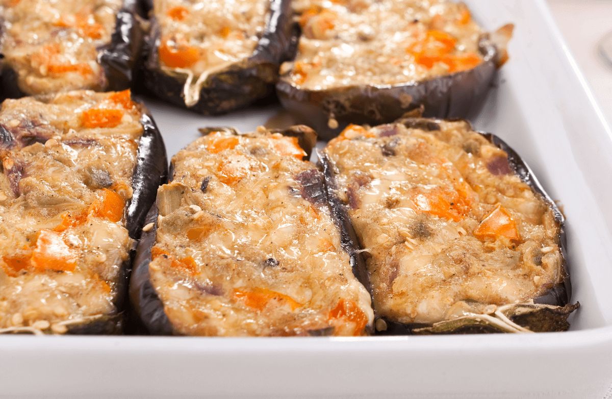 Cheesy Vegetable-Stuffed Eggplant