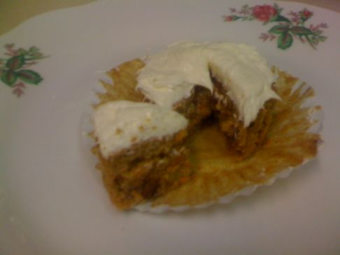 Apple Cinnamon Spiced Carrot cupcakes with Frosting