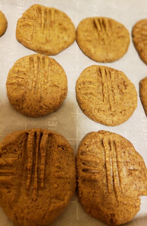 Flourless 3 ingredient Peanut butter cookies