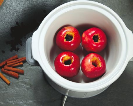 Slow cooker baked apples