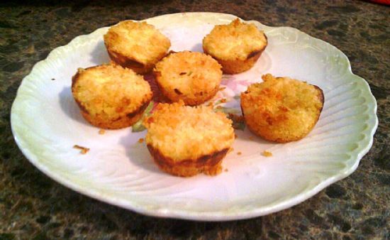 Mini Crab Cakes, adapted from Tracey's Culinary Adventures.