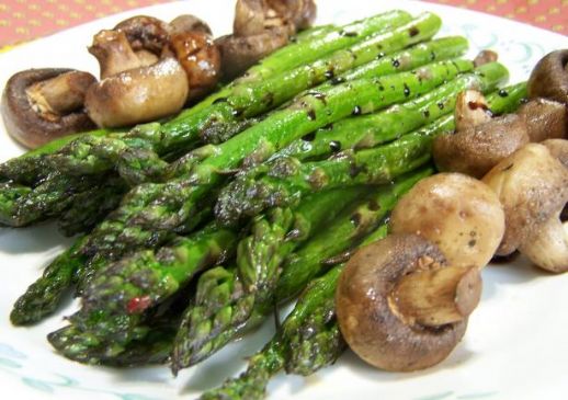 Roasted Asparagus With Mushrooms