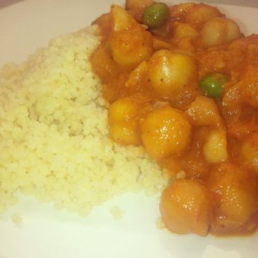 Chickpea Curry with Peas