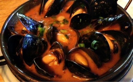 P.E.I. Mussels in Tomato Broth