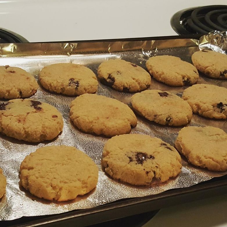 Keto chocolate chip cookies - common ingredients