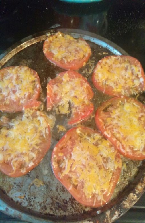 Baked tomato and cheese