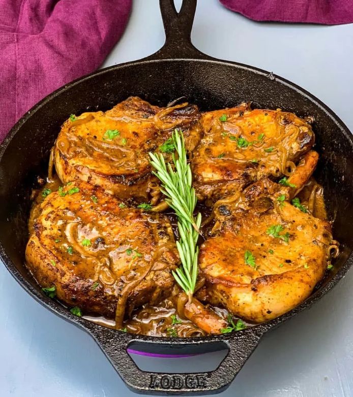 Keto Low-Carb Smothered Pork Chops