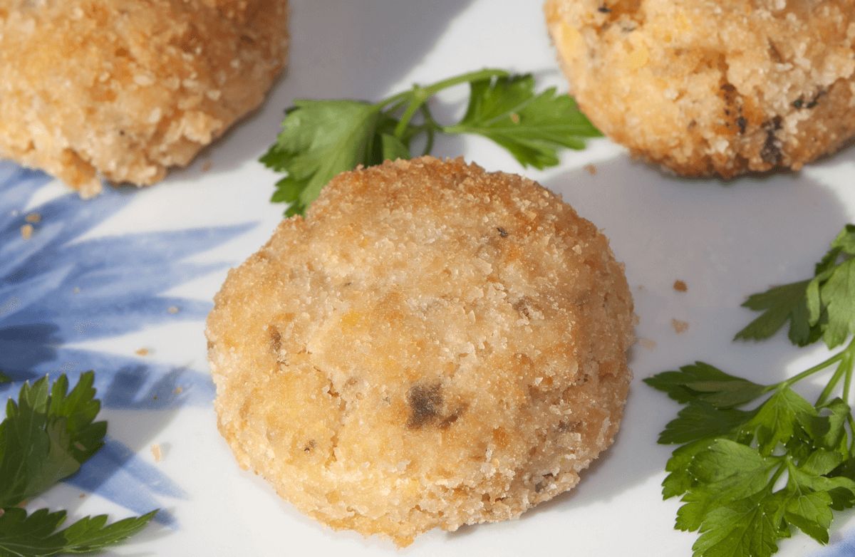 Baked Salmon Patties with Chia Seed