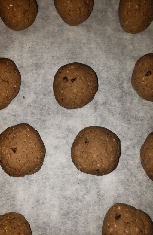 Chocolate Peanut butter and banana protein balls