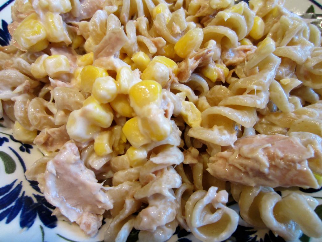 Light Tuna Pasta Salad with Yoghurt