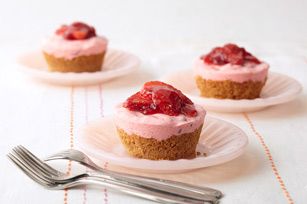 Individual Strawberry Cups (Trillium1204)