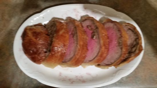 Beef Wellington with Shallot and Red Wine Sauce