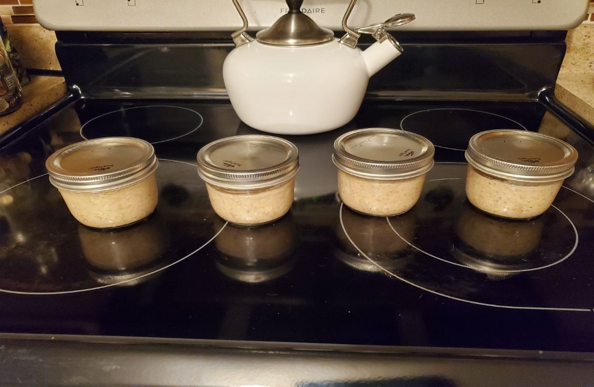 Peanut butter overnight oats