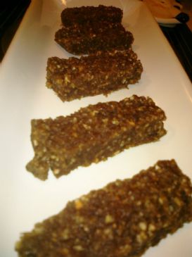 Apple, Dates and Nuts Snack Bars