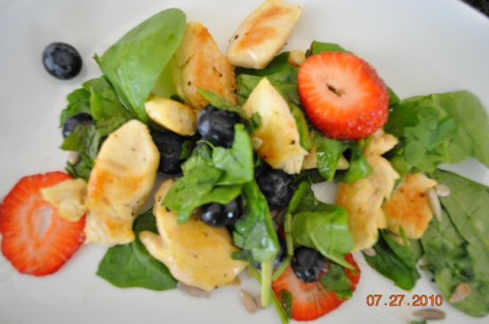 Lemon Pepper Chicken with Mint,Spinach,Straw/Blue-berries