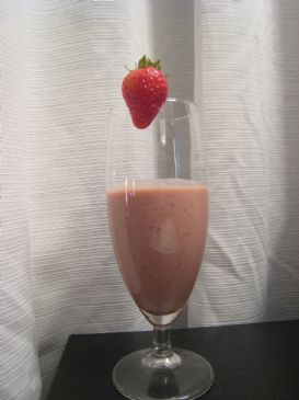 Strawberry banana chocolate smoothie