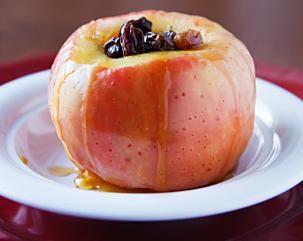 Microwaved Apples with Honey and Raisins