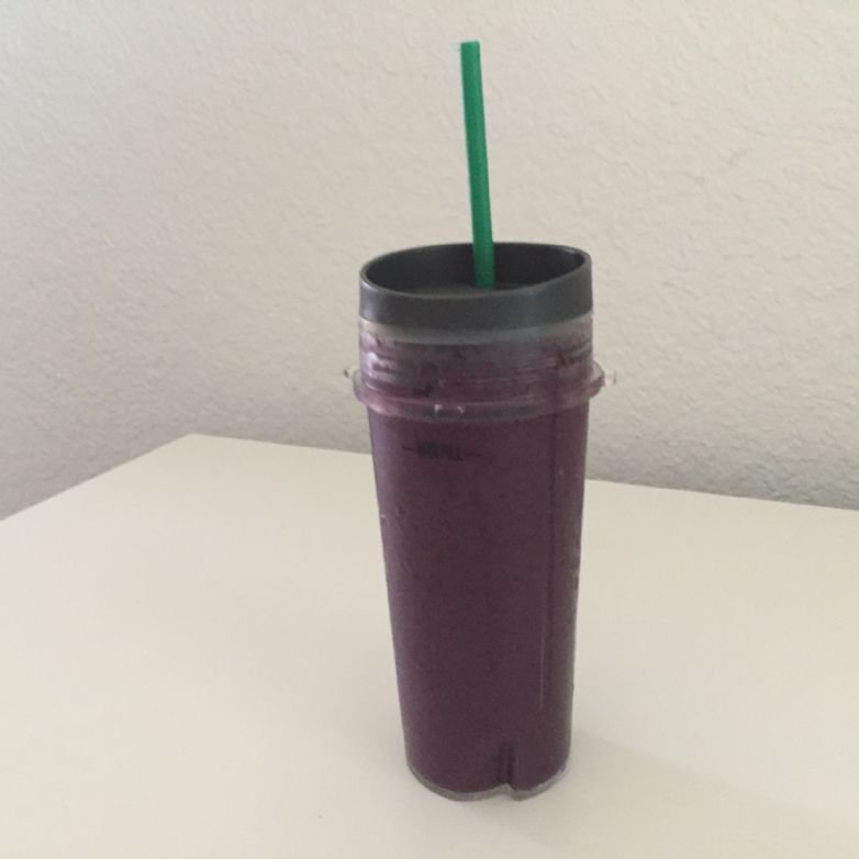 Dairy-Free Berry Smoothie