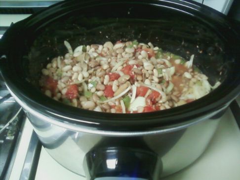 Pinto-White Bean Chili with Green Peppers