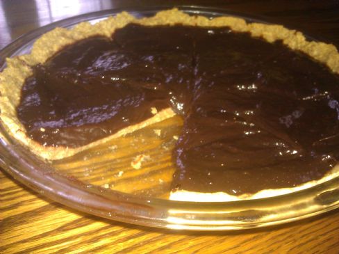 Banana Chocolate Pudding Pie (with graham cracker crust)