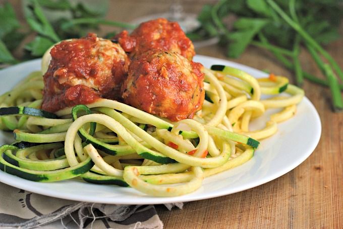 zucchini noodles with turkey meatballs