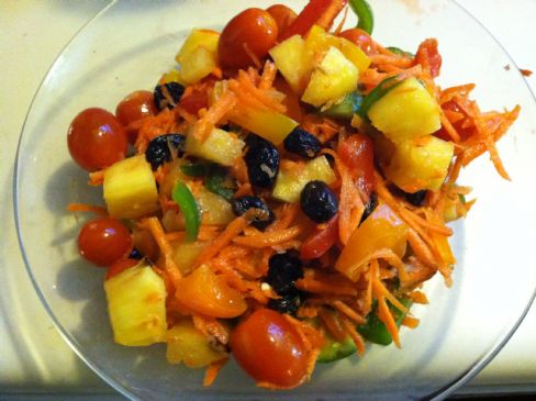 Sweet and tangy carrot / pineapple salad