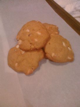 Pumpkin white chocolate chip cookies