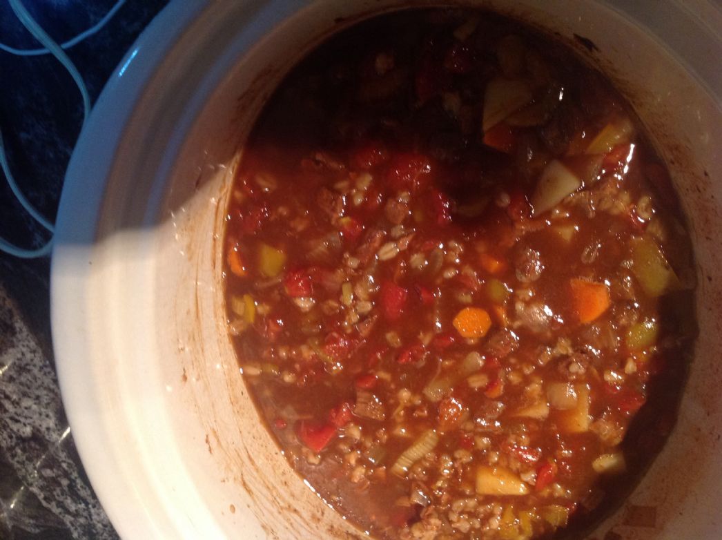 Beef barley tomato vegetable soup - Crock Pot
