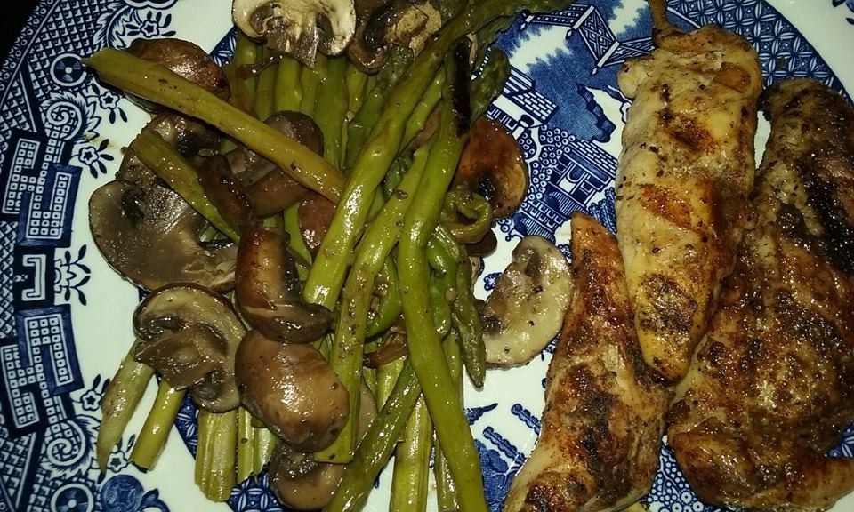 Grilled Asparagus and Baby Bella Mushrooms