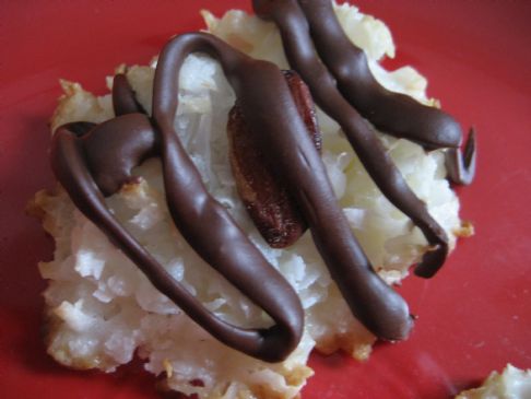 Almond Joy Cookies (Coconut Macaroons)