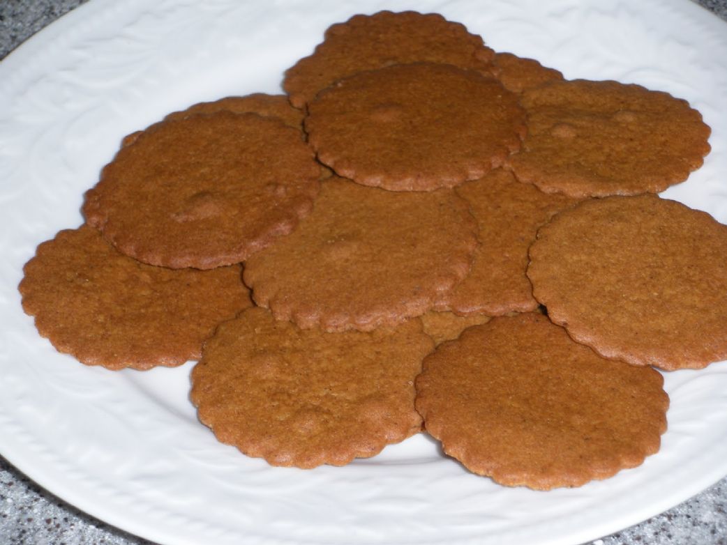 Moravian Spice Cookies