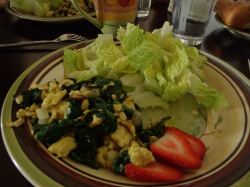 Healthy spinach and egg scramble