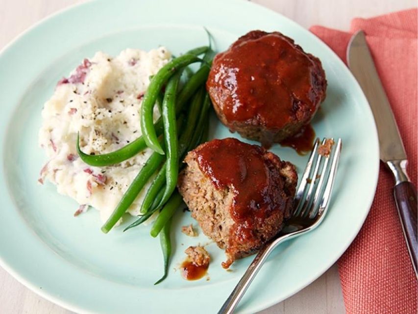 Rachael Ray meatloaf muffins