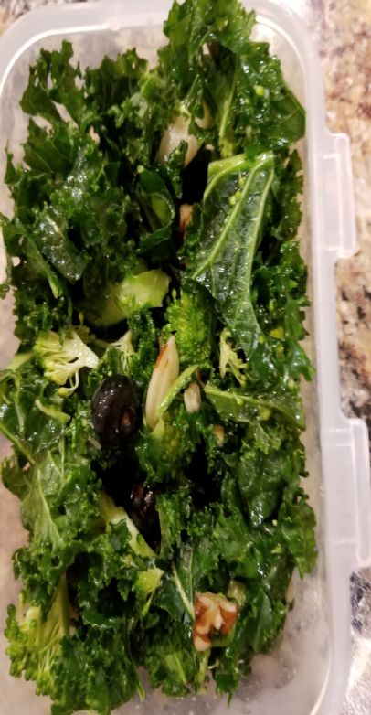Superfood kale salad