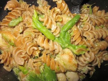 Cheesy Chicken, Asparagus and Pasta
