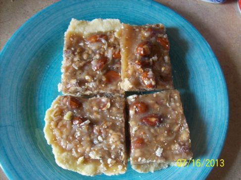 CHEWY TOFFEE ALMOND BARS