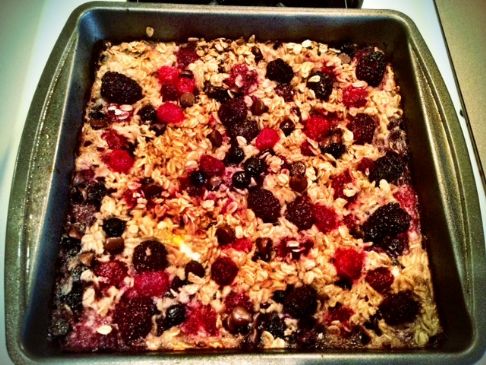 Baked Oatmeal Berry Casserole