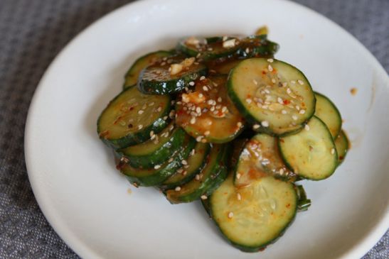 Oee Muchim (Spicy cucumber salad)