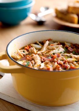 Slow cooked White chili