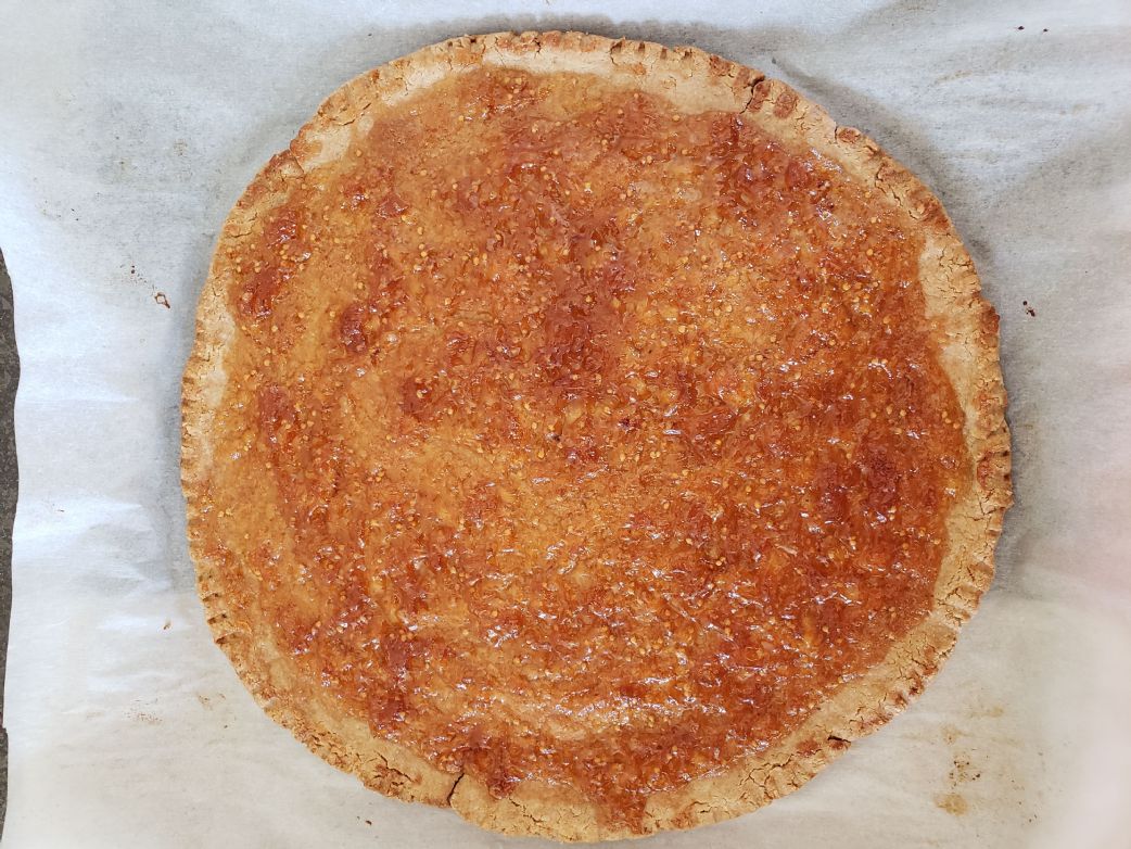 Oatmeal crust jam tart