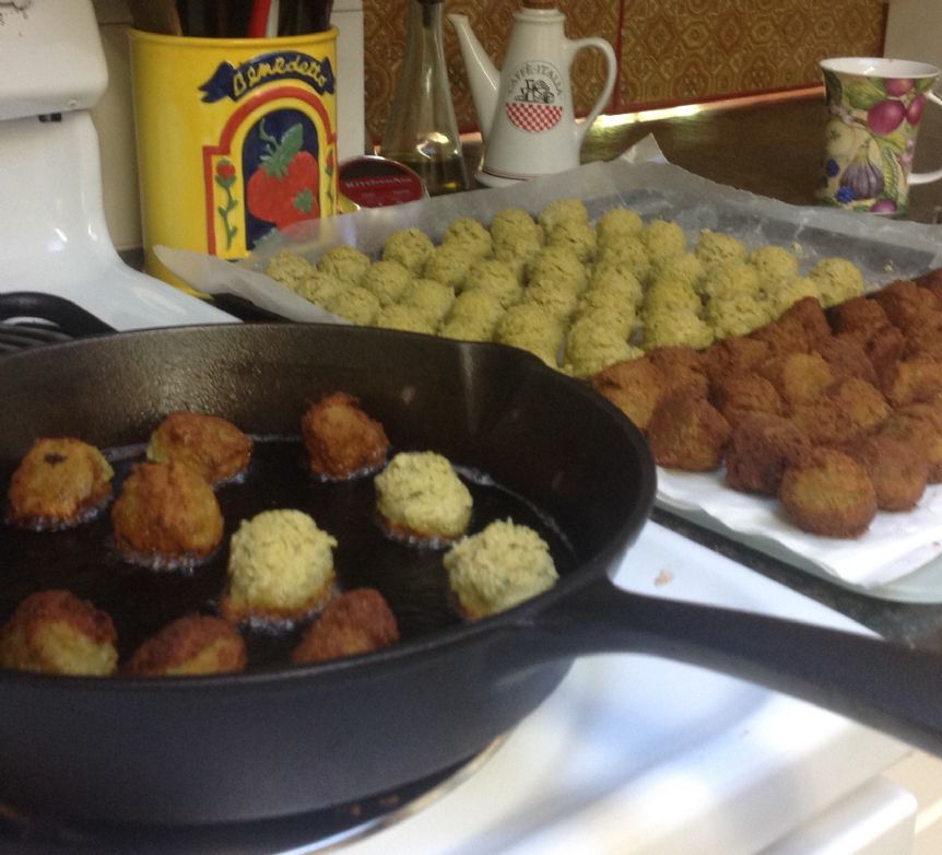 Falafel made from raw soaked chickpeas