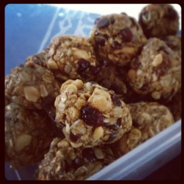 Healthy No Bake Energy Balls!