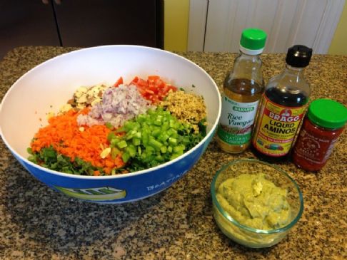 Bon's Kale Salad and Avocado dressing