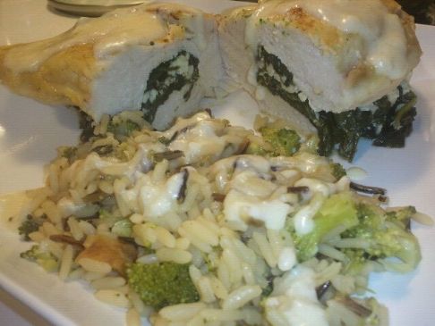 Spinach-Stuffed Chicken with Cheese Sauce