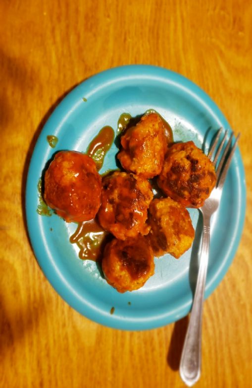 Chicken meatballs with buffalo and sugar free bbq sauce