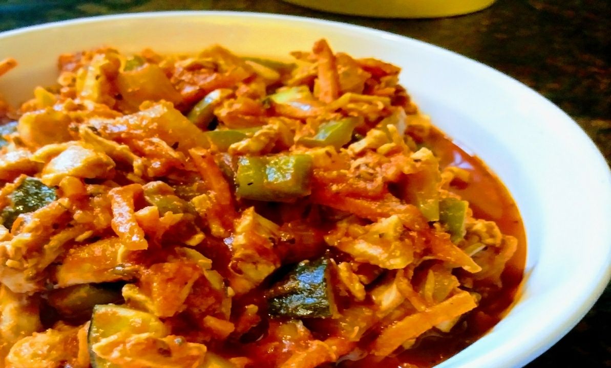 Chicken vegetable spaghetti sauce